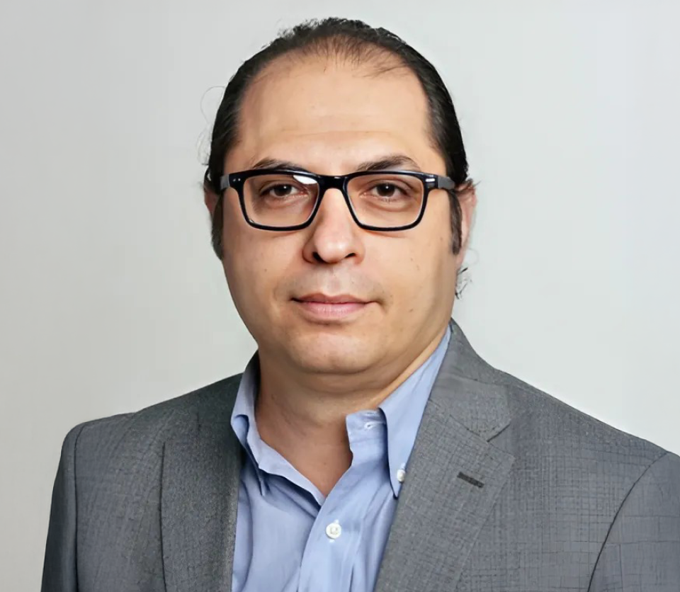 Arash Kia